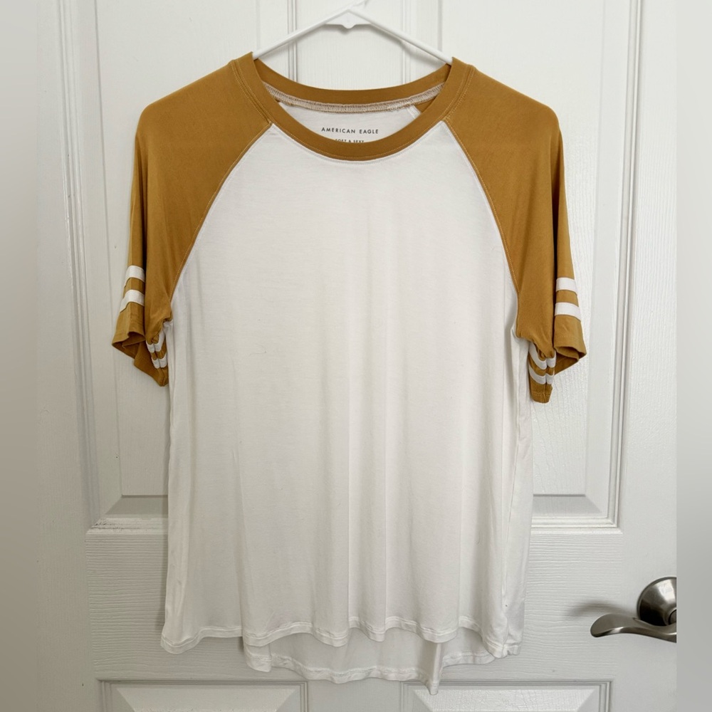 ⭐️ American Eagle Soft & Sexy T-shirt